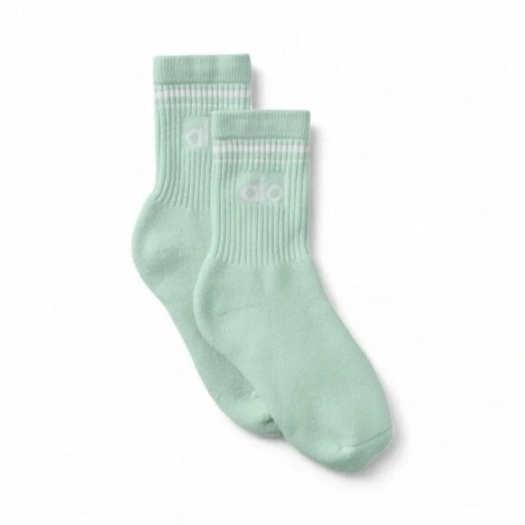 ALO Yoga Unisex Half-Crew Sock in Spearmint - Picture 1 of 4